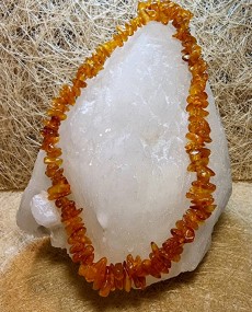 Borostyán nyaklánc, splitter szemekből