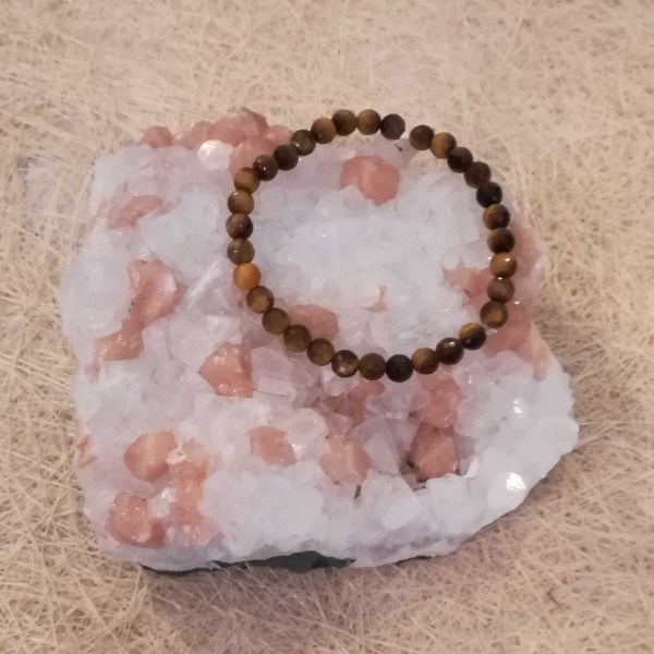 Tigrisszem karkötő fazettált